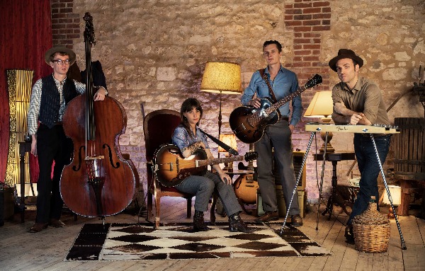 DANDELION STRING BAND 1   Basile Minster XS